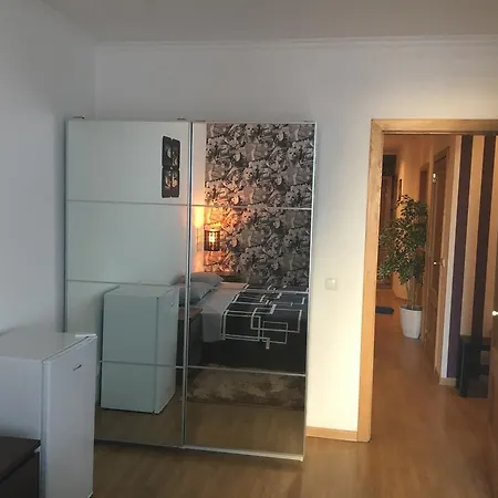 Guest house My House Sta Apolonia Lisbon